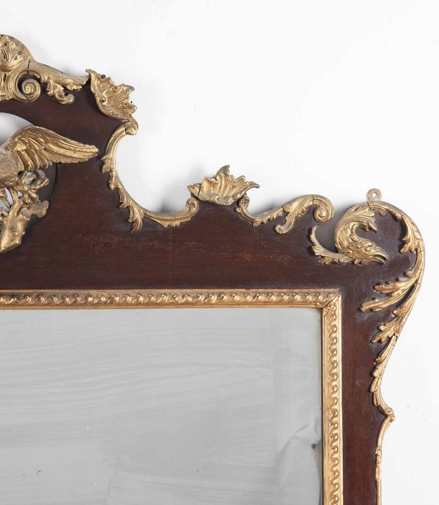 Georgian Style Mahogany Wall Mirror with Decoration MI2542126