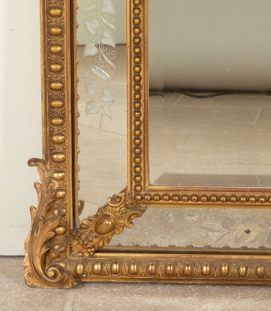 19th Century French Gilt Cushion Mirror MI5242970
