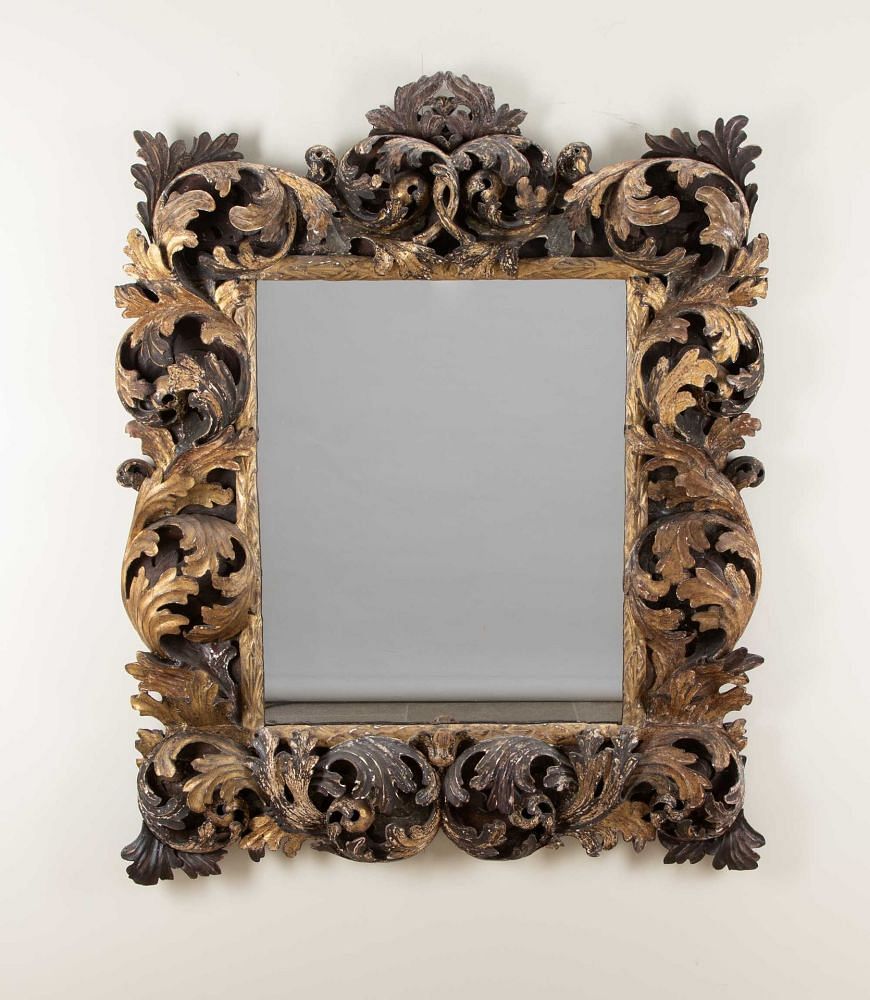Late 17th Century Italian Baroque Carved Wood and Gilded Mirror MI6542549