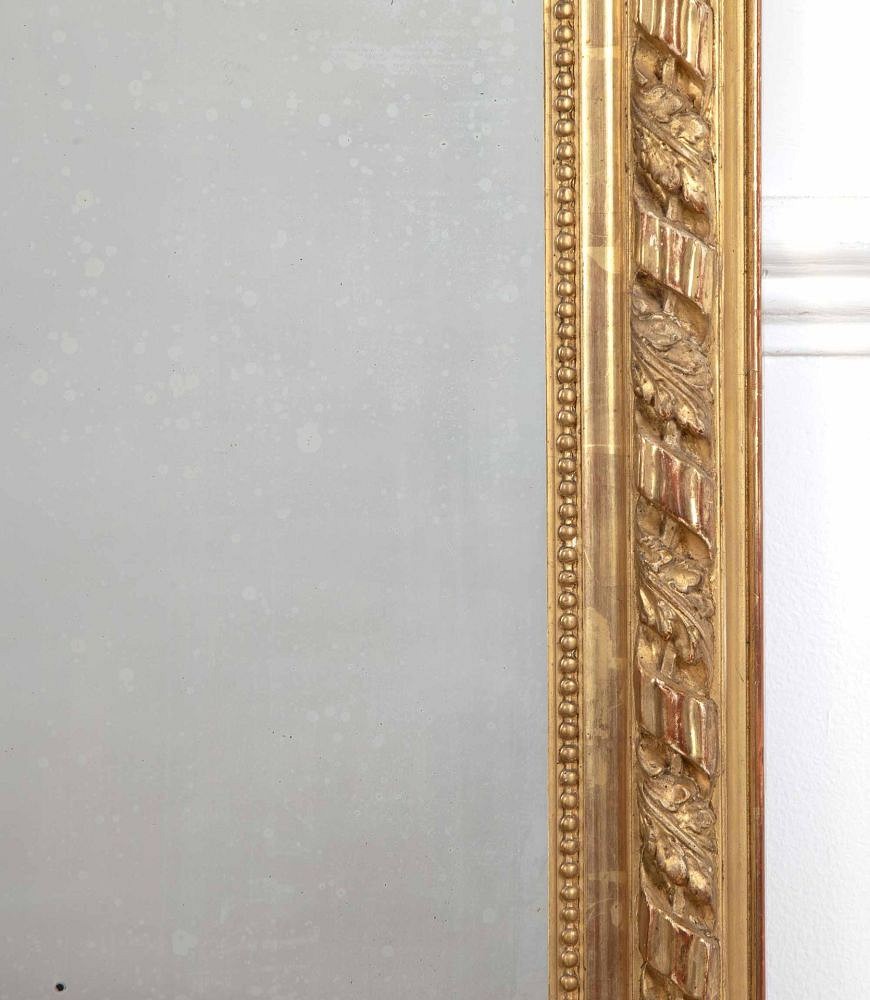 Late 19th Century French Gilded Wall Mirror with Shell Motif MI8540101