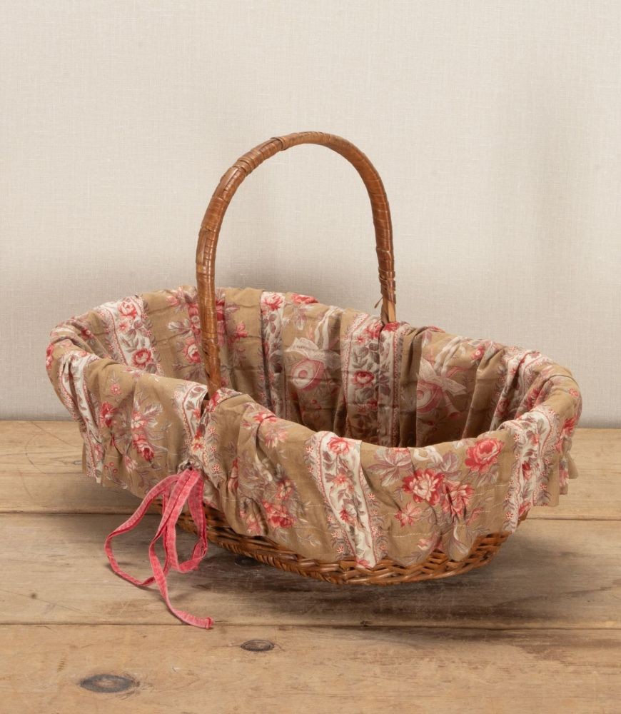 Large 19th Century Floral Fabric Lined Basket RT1342918