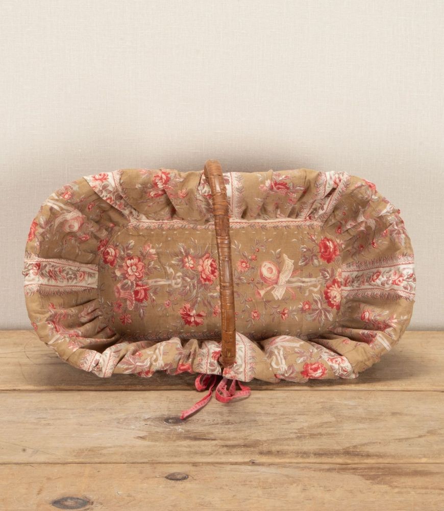 Large 19th Century Floral Fabric Lined Basket RT1342918