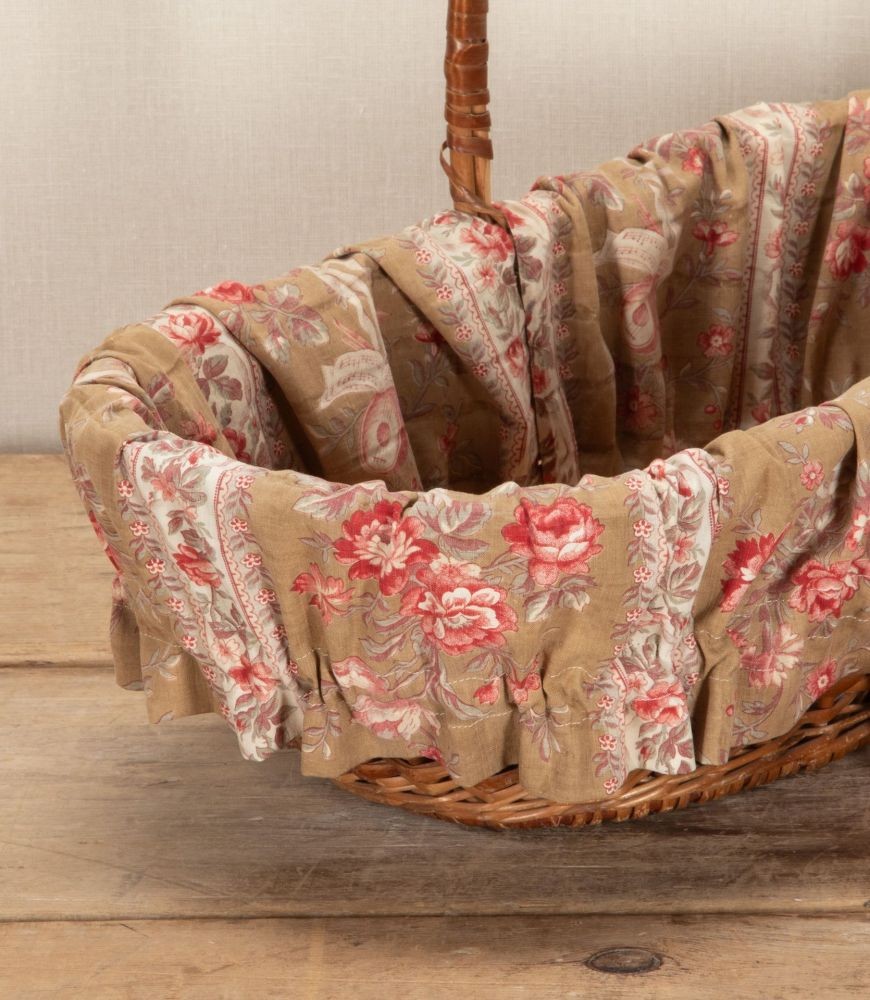 Large 19th Century Floral Fabric Lined Basket RT1342918