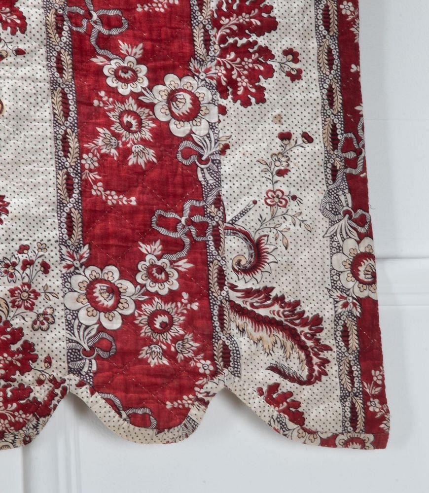 Pair of 18th Century French Toile de Nantes 'Cornue Fleuri' Pelmets RT4239051