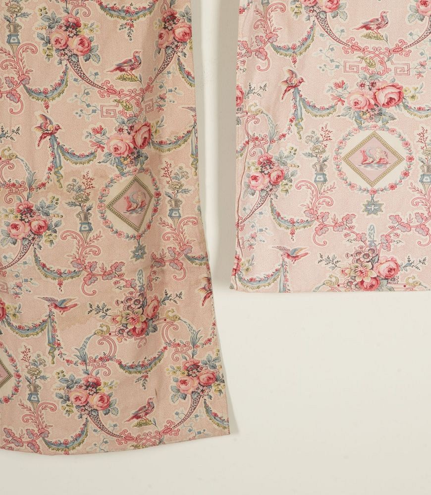 Large Set of 19th Century French Roses & Birds Linen Cotton Curtains RT4242532