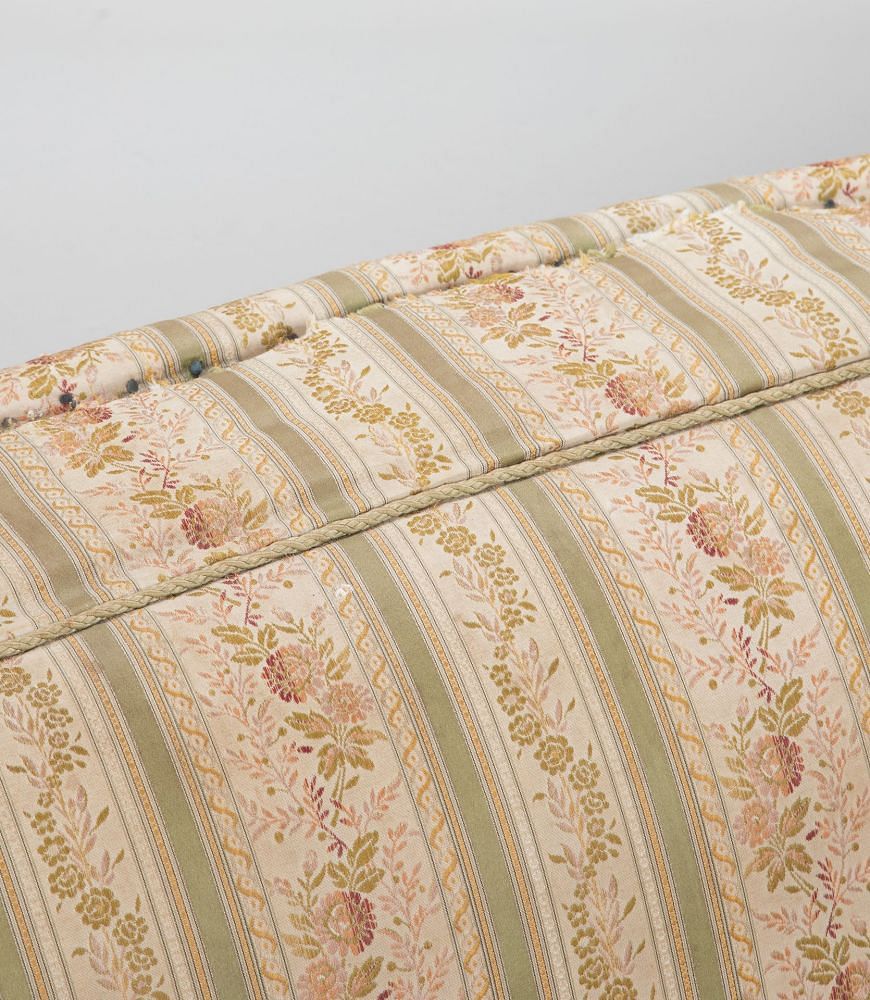 English 19th Century Howard and Sons Style Sofa SB2739329