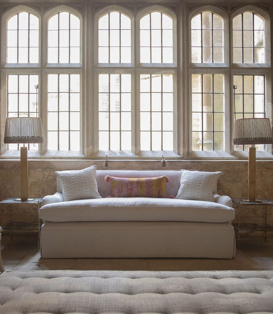TP CLASSIC SOFA - Made to Order SB9535408