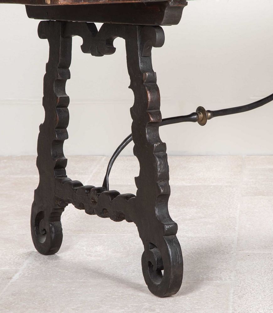 18th Century Northern Italian Walnut Table TA2841655