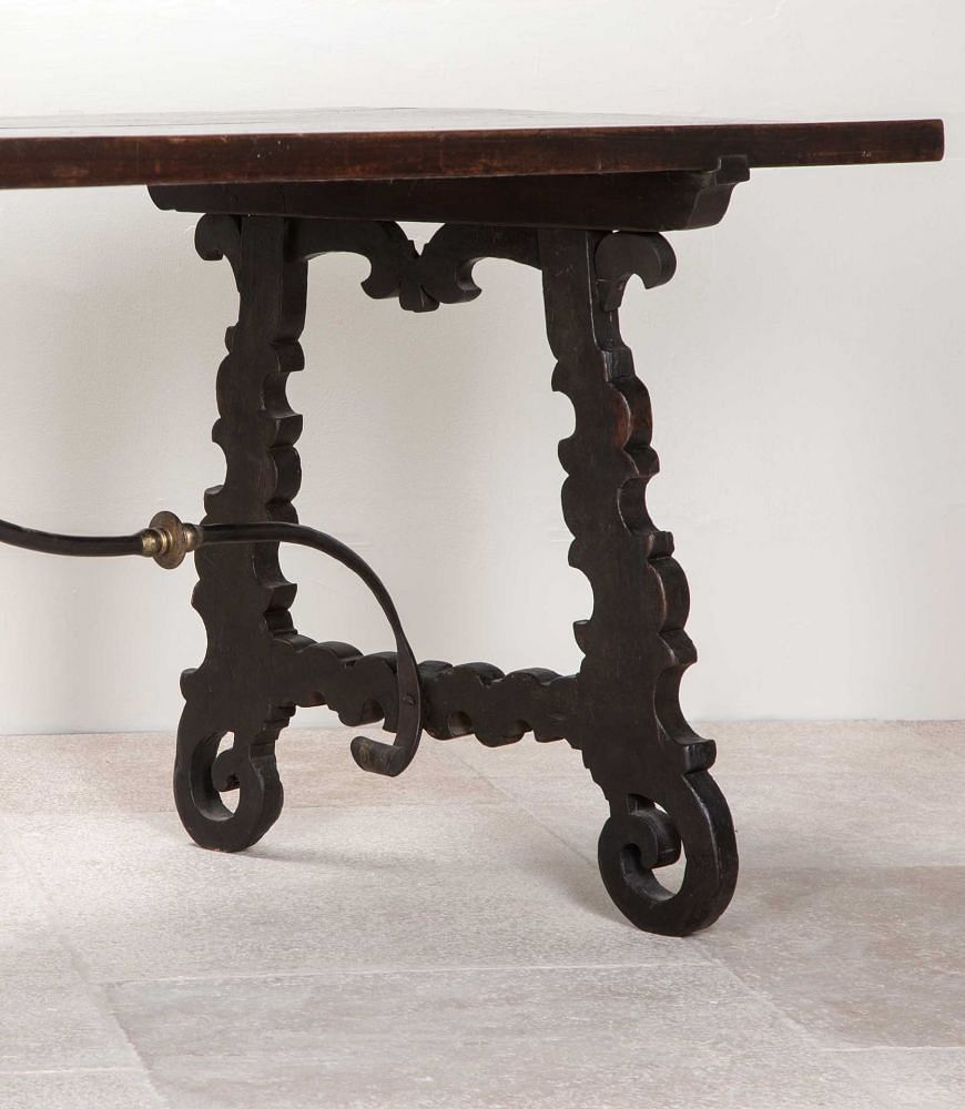 18th Century Northern Italian Walnut Table TA2841655