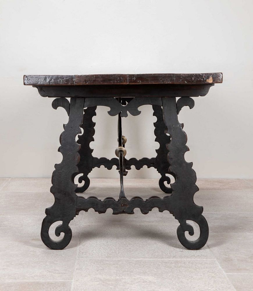 18th Century Northern Italian Walnut Table TA2841655