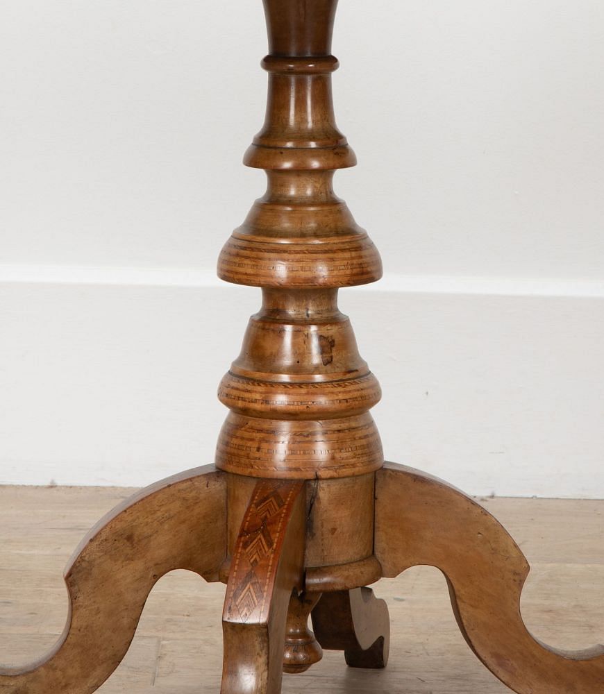 Italian 19th Century Walnut Sorrento Table TC5239352