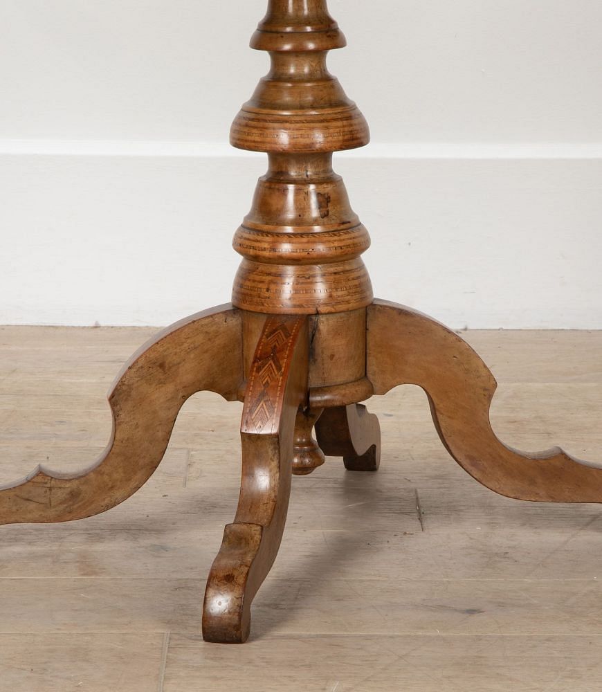 Italian 19th Century Walnut Sorrento Table TC5239352