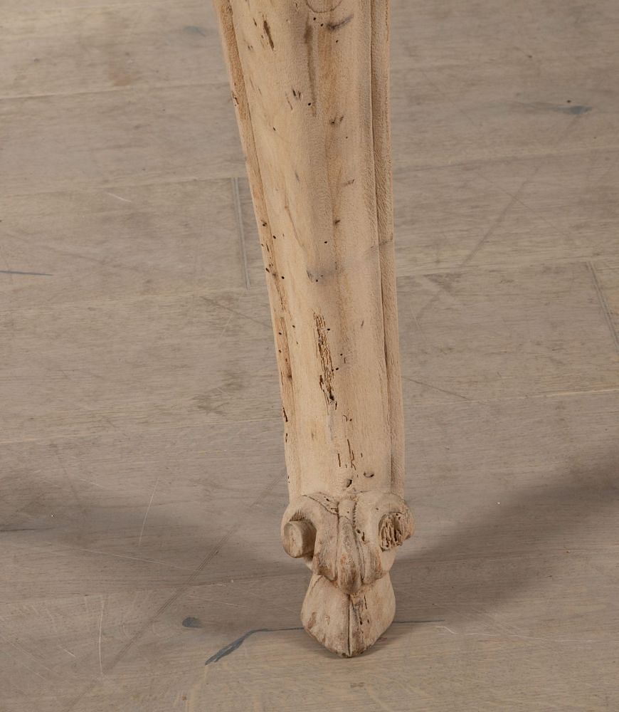 19th Century Louis XV Extending Bleached Walnut Table TD3439246