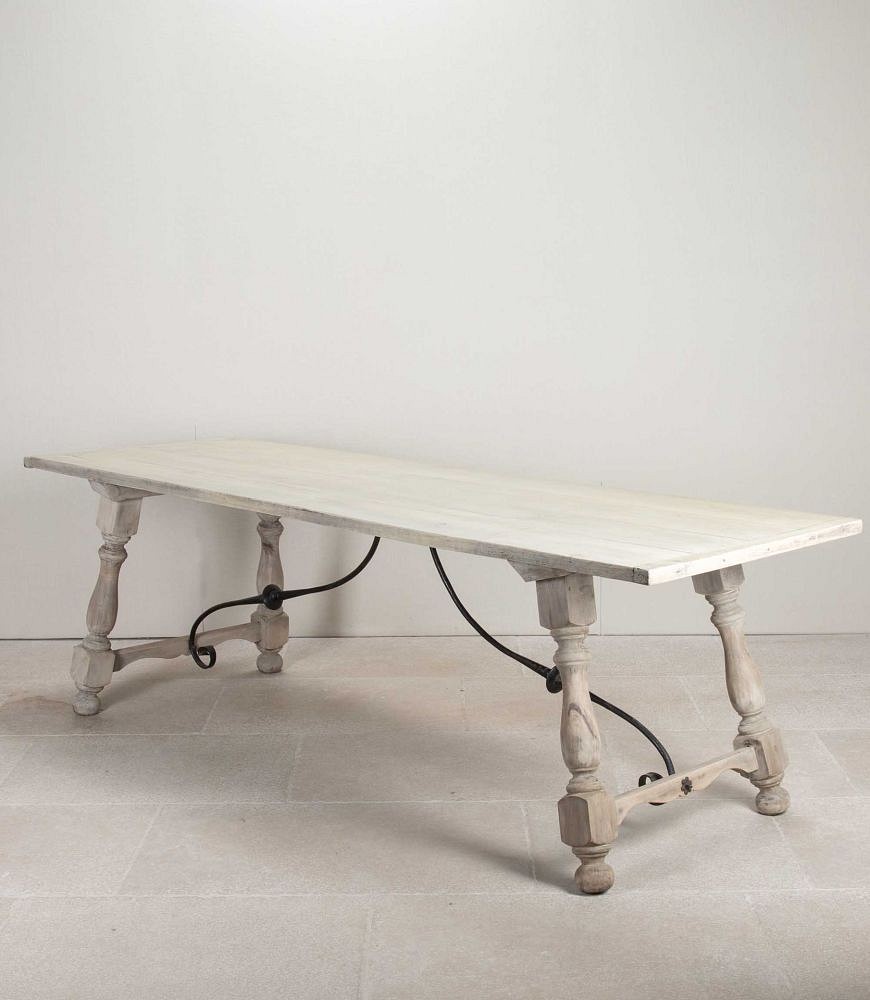20th Century Spanish Chestnut Dining Table TD5643947