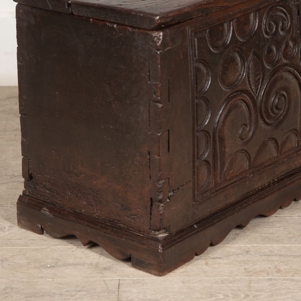 18th Century English Oak Coffer CB5228097