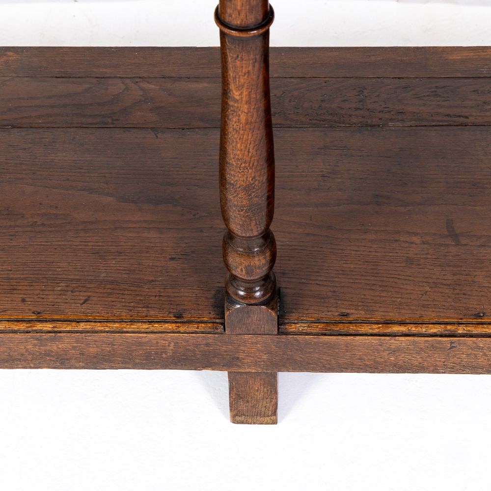 18th Century English Oak Dresser Base BU0629761