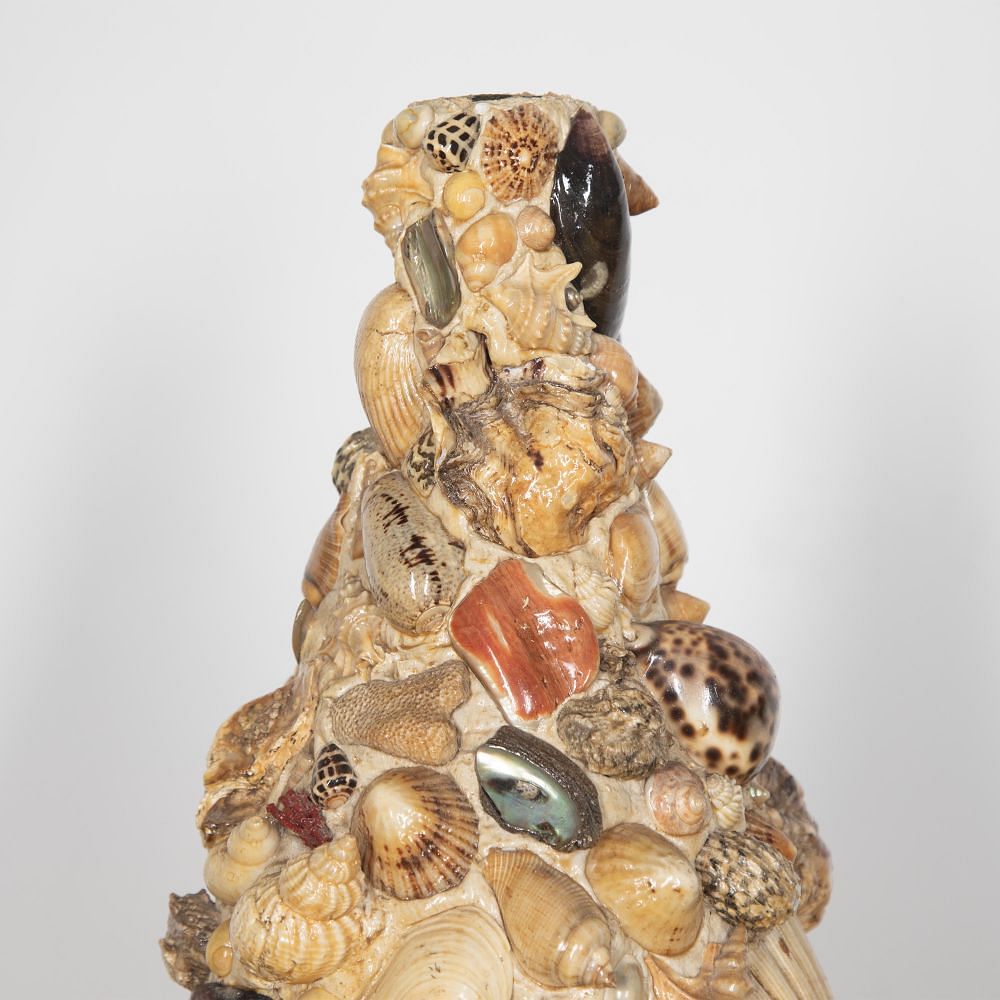 20th Century Shell Vase DA2830147