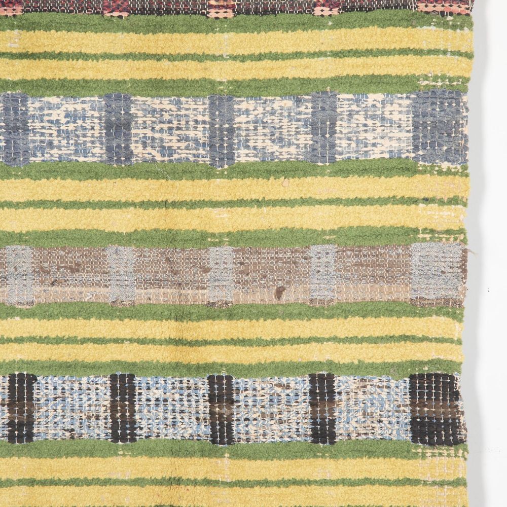 20th Century Traditional Swedish Rug RT6031782