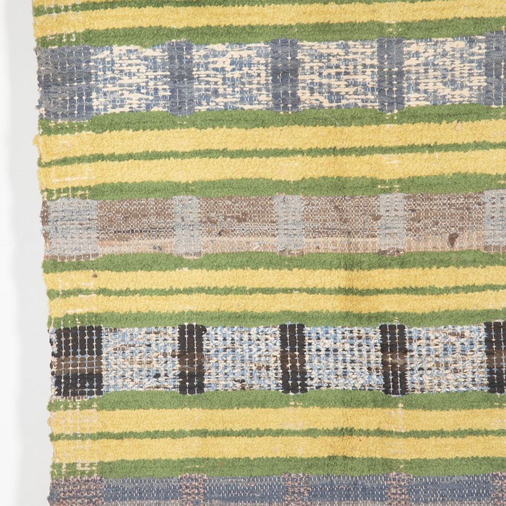 20th Century Traditional Swedish Rug RT6031782