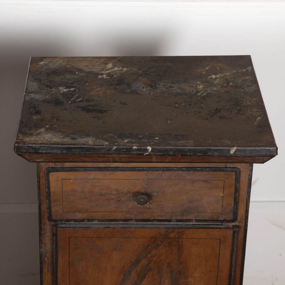 18th Century Pair of French Directoire Tole Bedside tables BD3730917