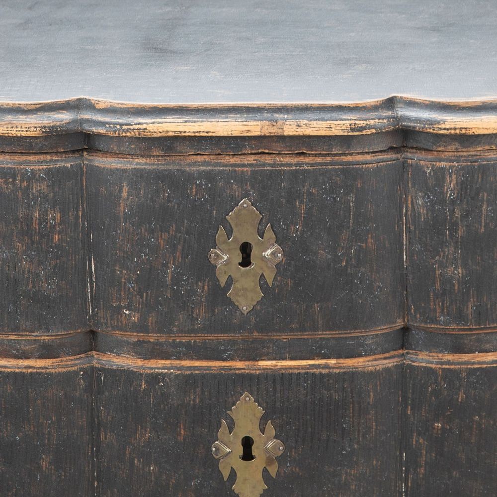 18th Century Swedish Rococo Black Commode CC6033647