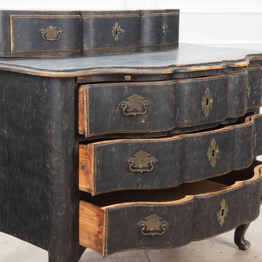 18th Century Swedish Rococo Black Commode CC6033647