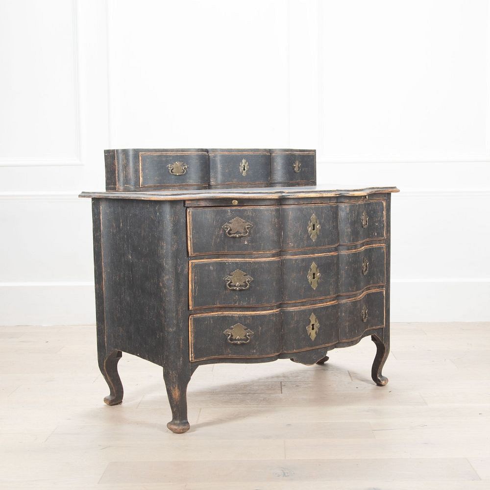 18th Century Swedish Rococo Black Commode CC6033647