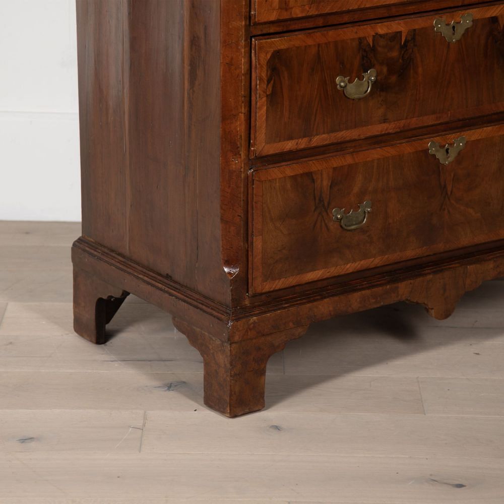 18th Century Walnut Chest on Chest CC8431538