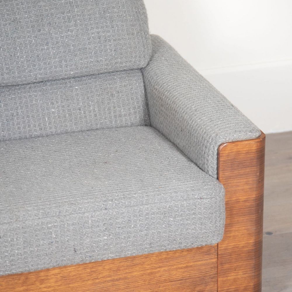 Pair of Mid 20th Century Armchairs CH6533017