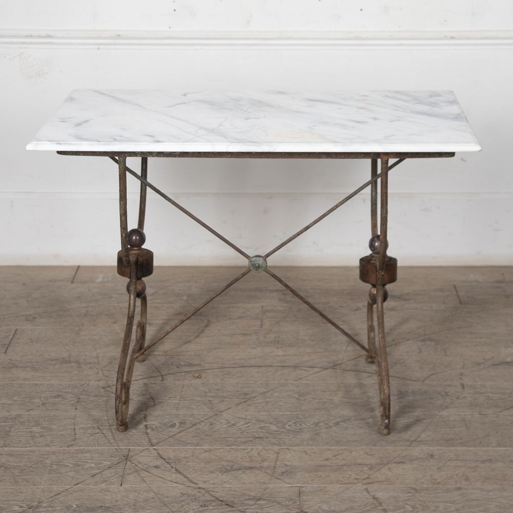 19th Century French Presentation Table with Curved Legs CO1527624