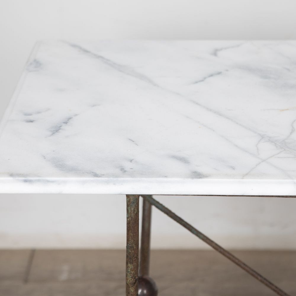 19th Century French Presentation Table with Curved Legs CO1527624