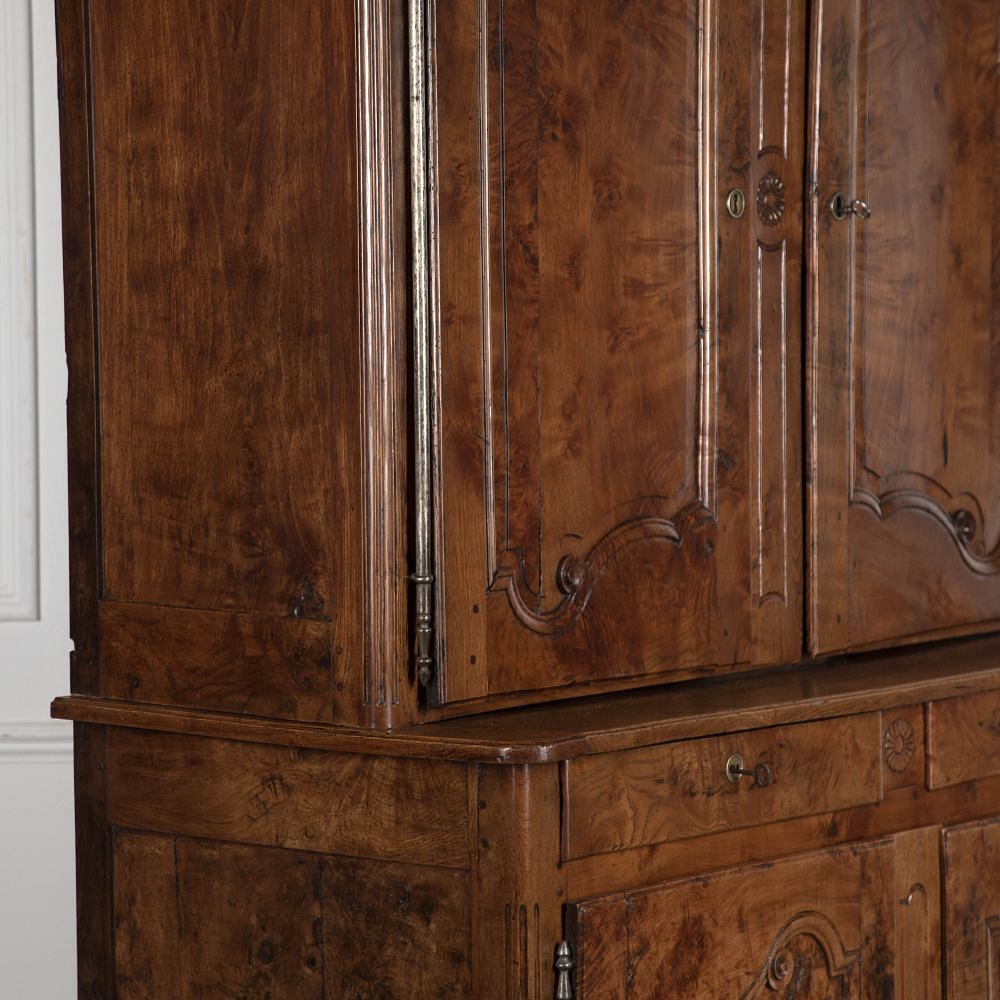 19th Century Buffet Deux Corps CU5225369