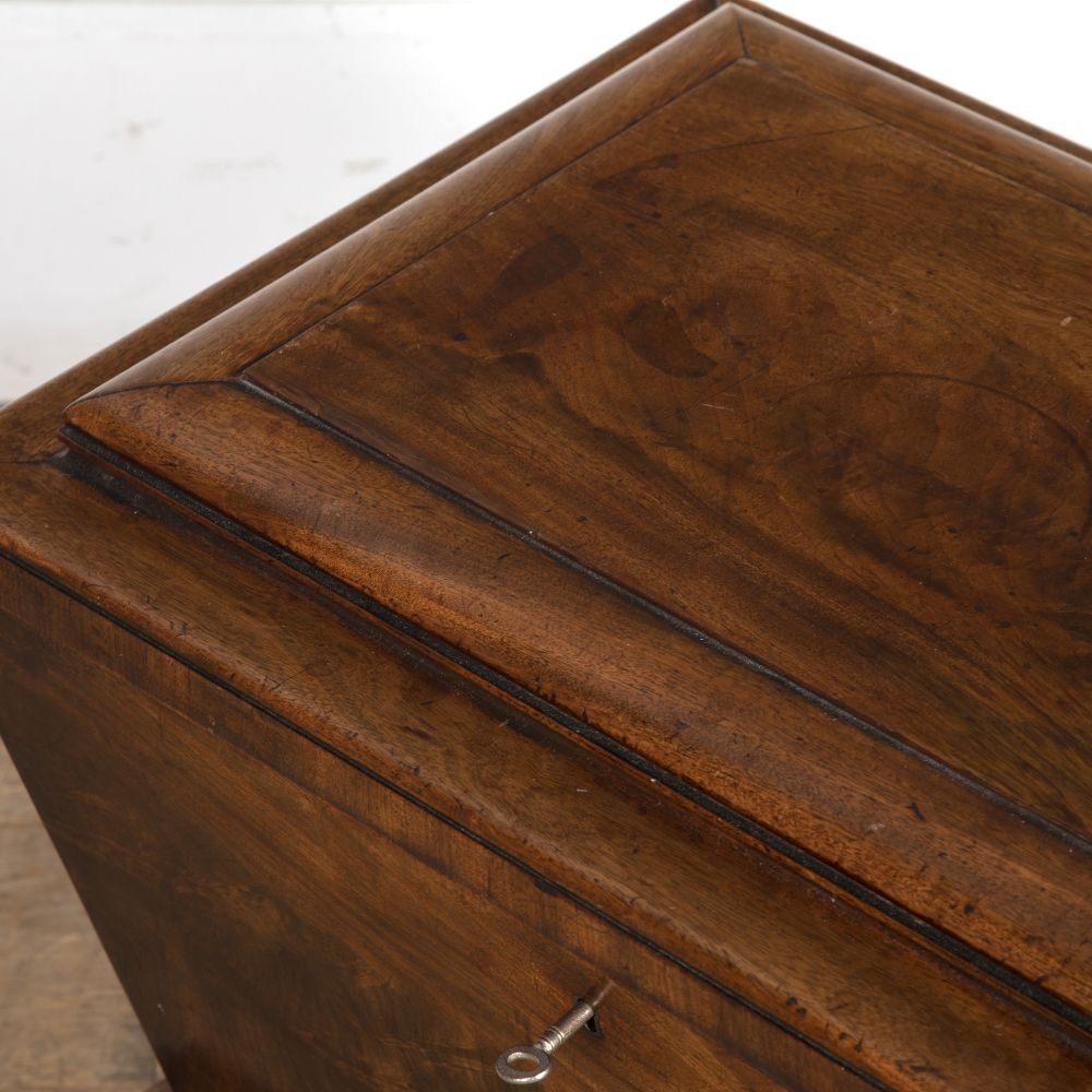 SALE: Regency Mahogany Wine Cooler DA0323752