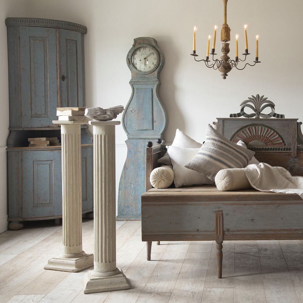 Pair Of Reeded Columns DA154184