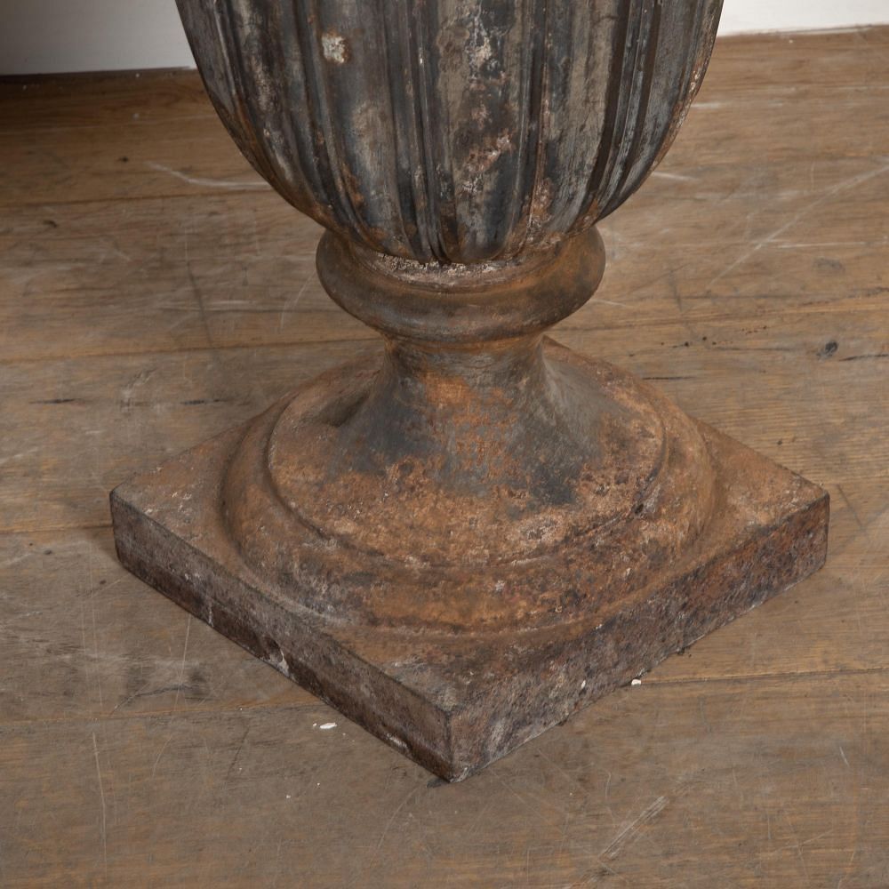Pair of 19th Century Cast Iron Garden Urns DA8227299