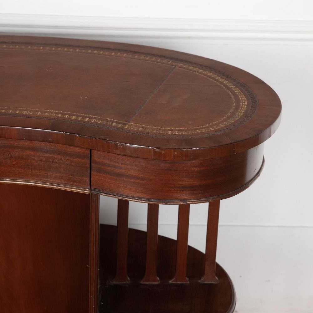 Early 20th Century Edwardian Mahogany Skeleton Kidney Desk DB6330122