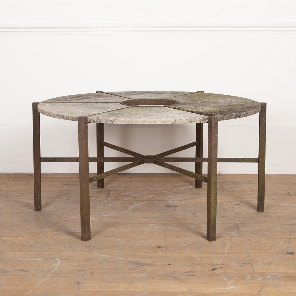 Round Mid 20th Century Coffee Table GA3626963