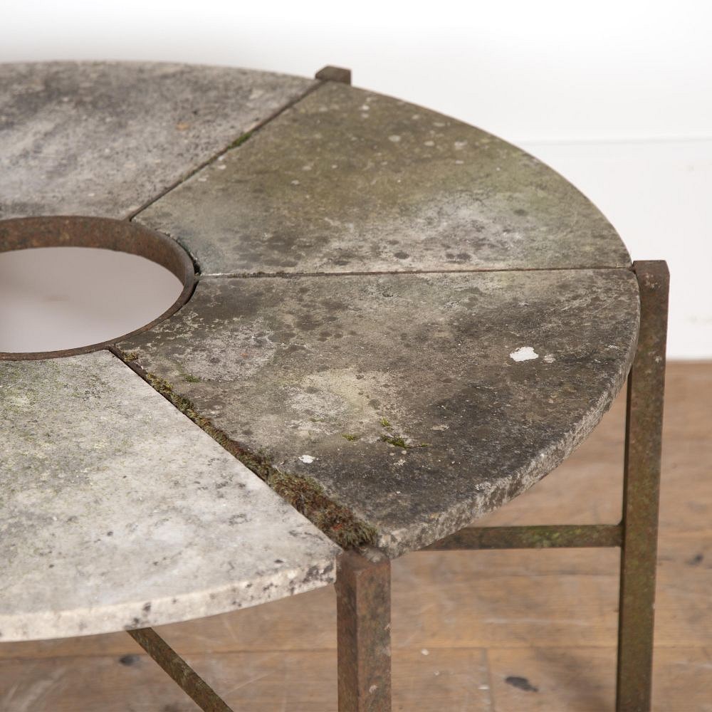Round Mid 20th Century Coffee Table GA3626963