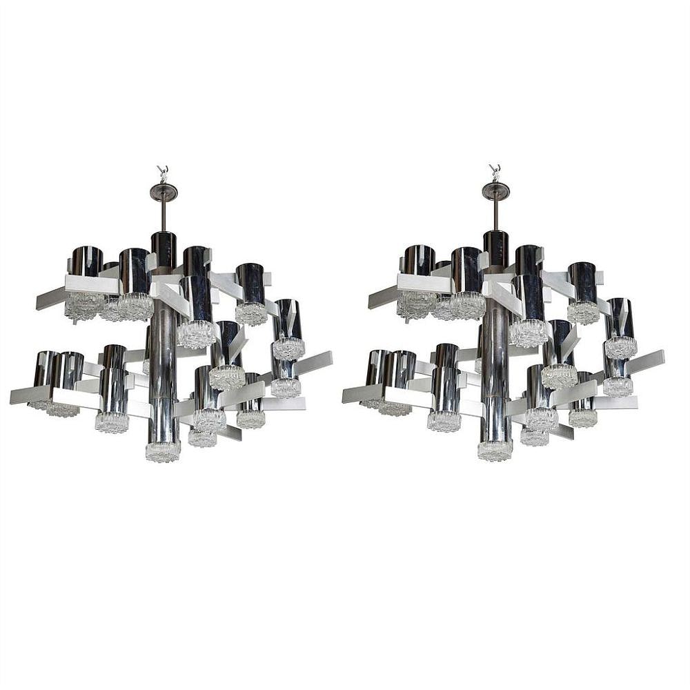 Pair of Sciolari Chandeliers LC0112172