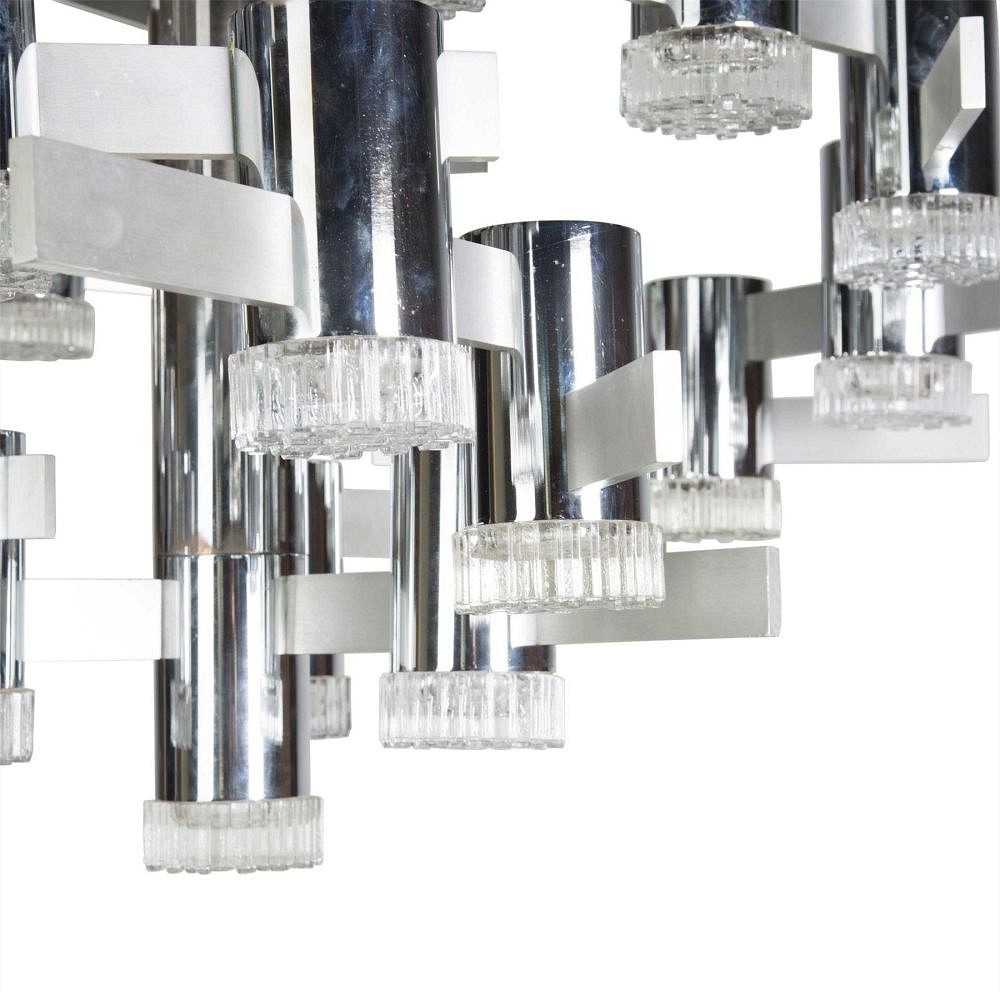 Pair of Sciolari Chandeliers LC0112172