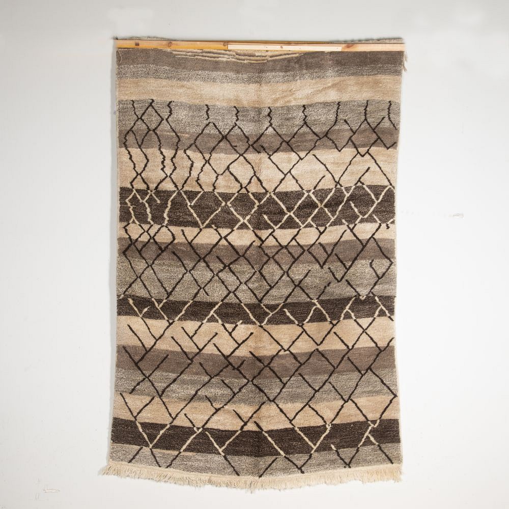 Contemporary Moroccan Berber Style Rug RT4927801