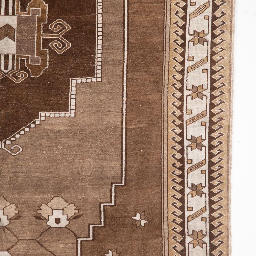 20th Century Anatolian Carpet RT4927802
