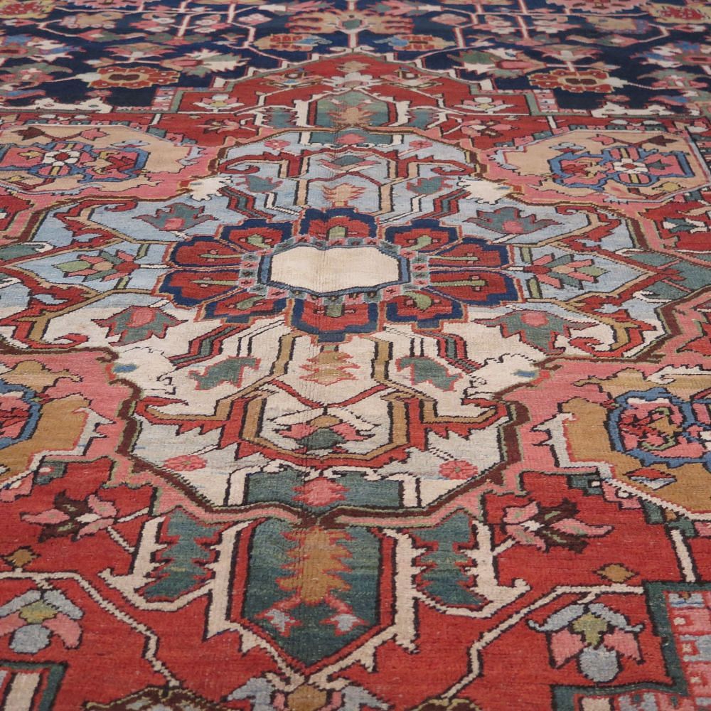 Large 19th Century Heriz Carpet RT4933436