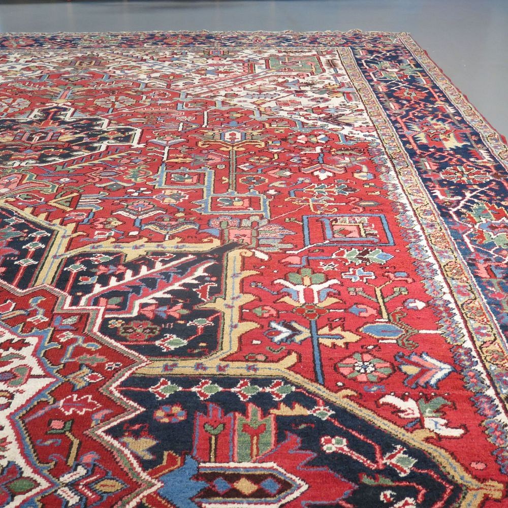 Large Early 20th Century Heriz Carpet RT4933444
