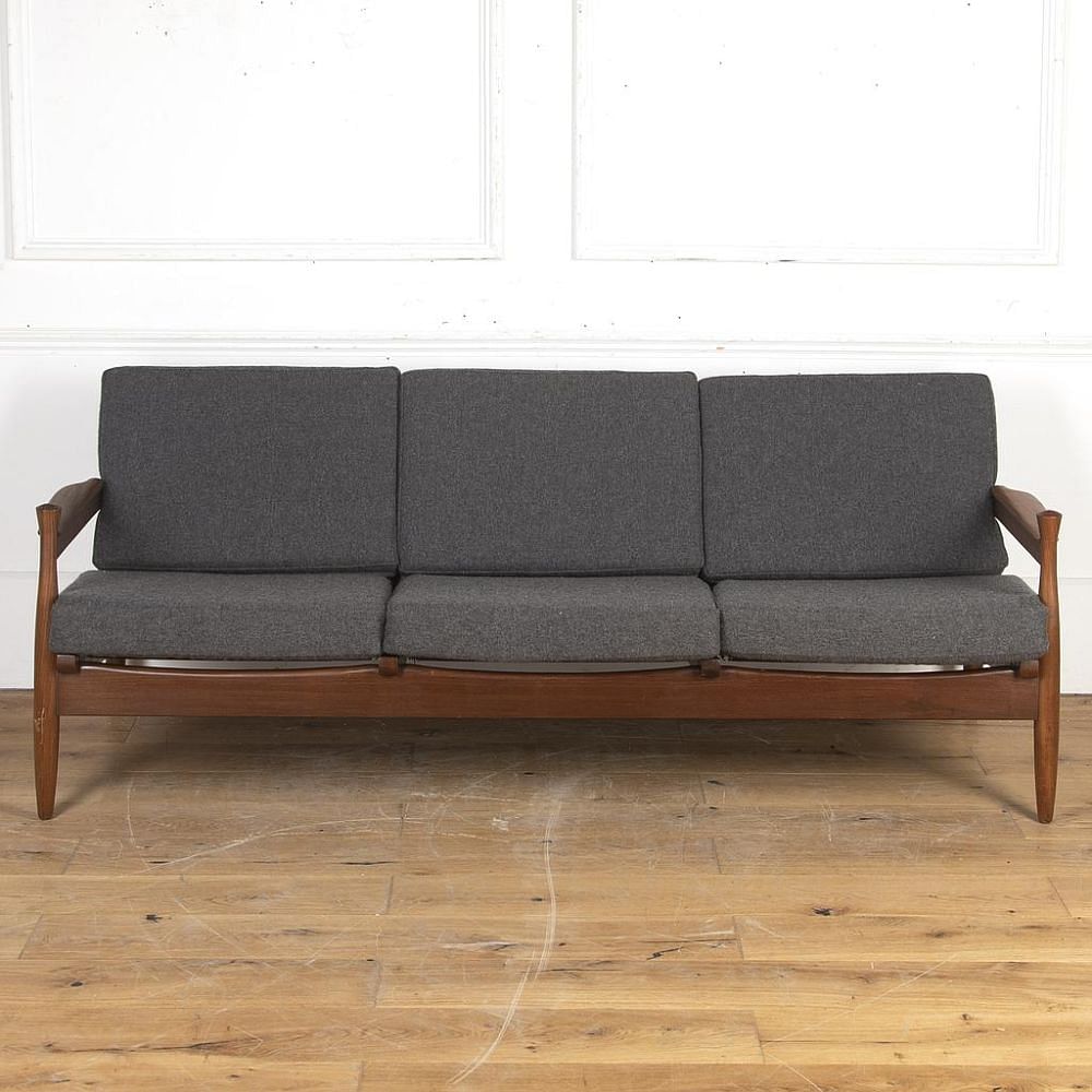 Mid Century Sofa by Guy Read SB7316278