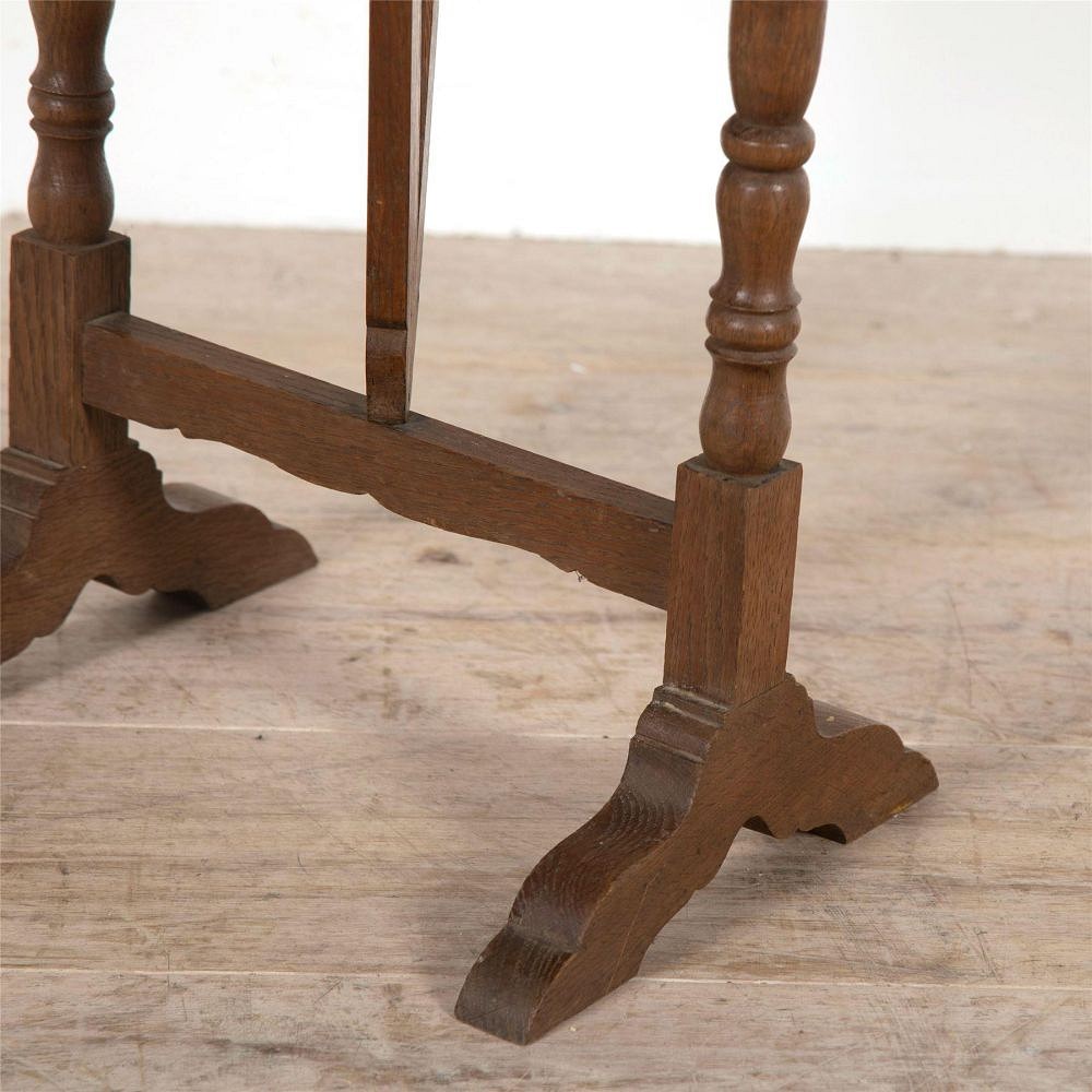 Miniature Wine Table TS5262314