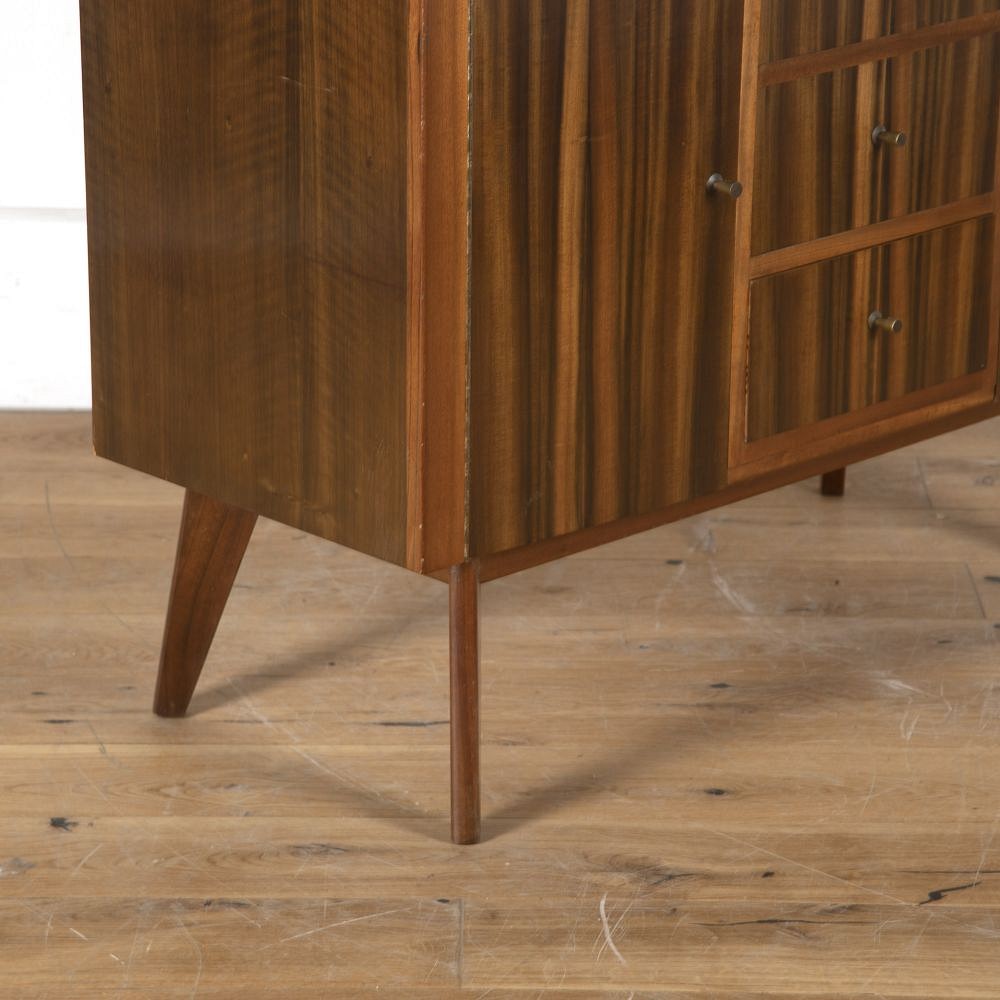 Bow-Fronted Walnut Sideboard CU5358108