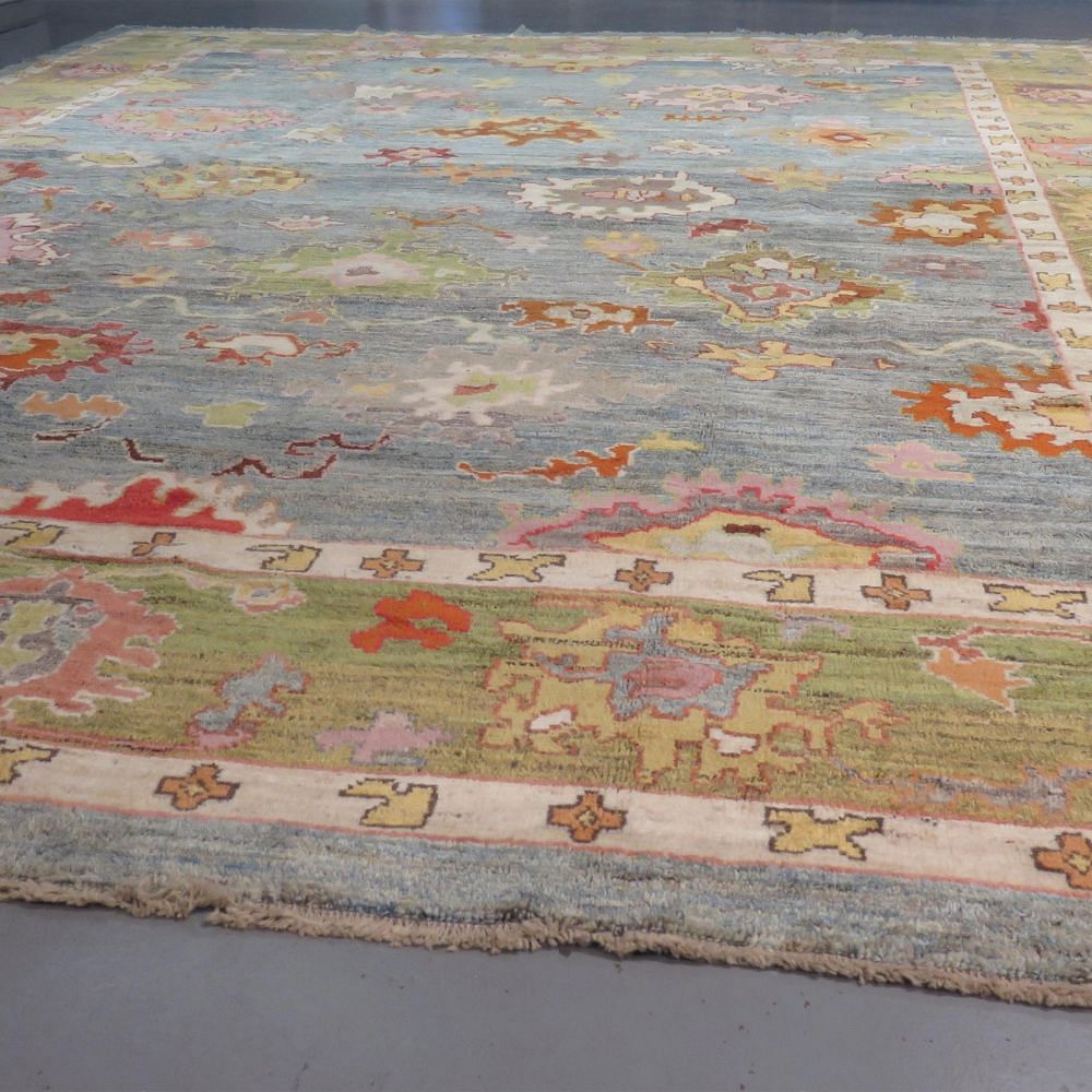 Contemporary Handwoven Oushak Carpet RT4927309