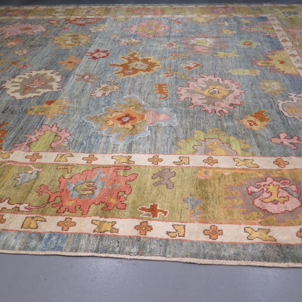 Contemporary Handwoven Oushak Carpet RT4927309