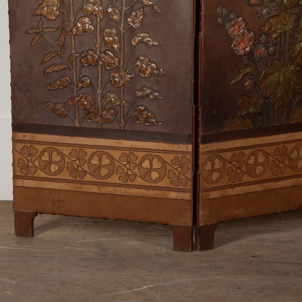 Early 20th Century Arts and Crafts Embossed Leather Screen DA5329493